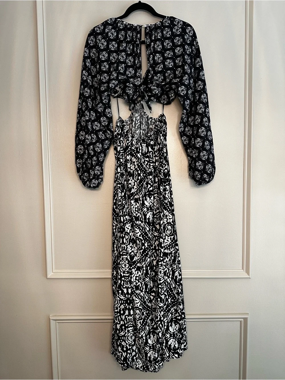 Abercrombie & Fitch Long-Sleeve Plunge Cutout Maxi Dress - Size S